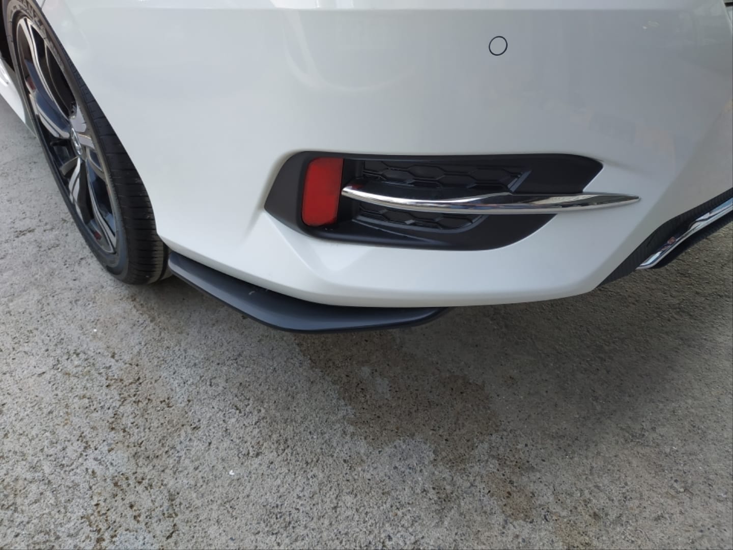 Honda Civic FC5 2016-2020 İçin Uyumlu ARKA Sis ORTA Çita Nikelaj - Görsel 2