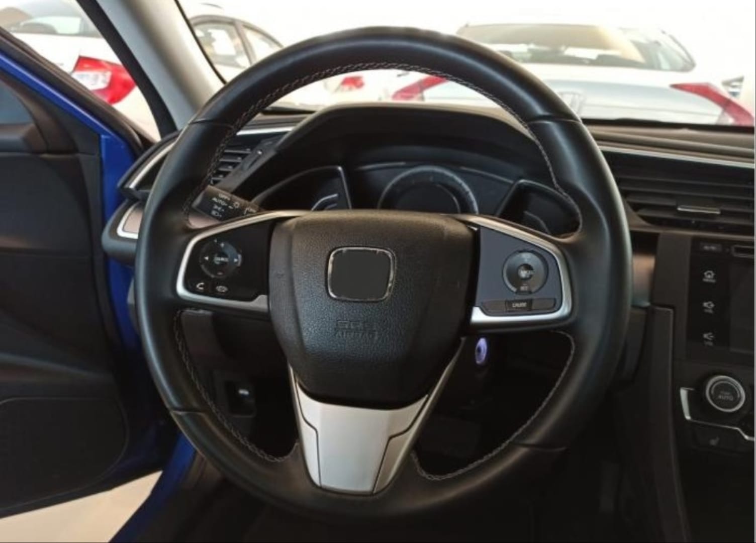 Honda Civic FC5 2016-2020 İçin Uyumlu Direksiyon ALT Parça Tekli Silver Yazisiz
