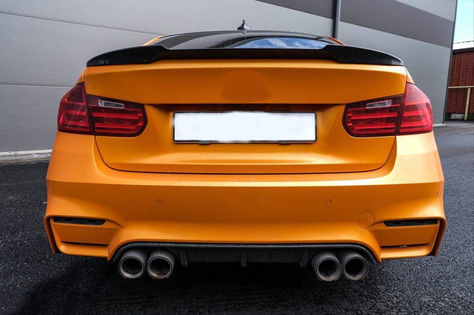 BMW 3 Serisi İçin Uyumlu (2012-2018) F30 İçin Uyumlu M4 Görünüm Spoiler - Piano Black - Görsel 4