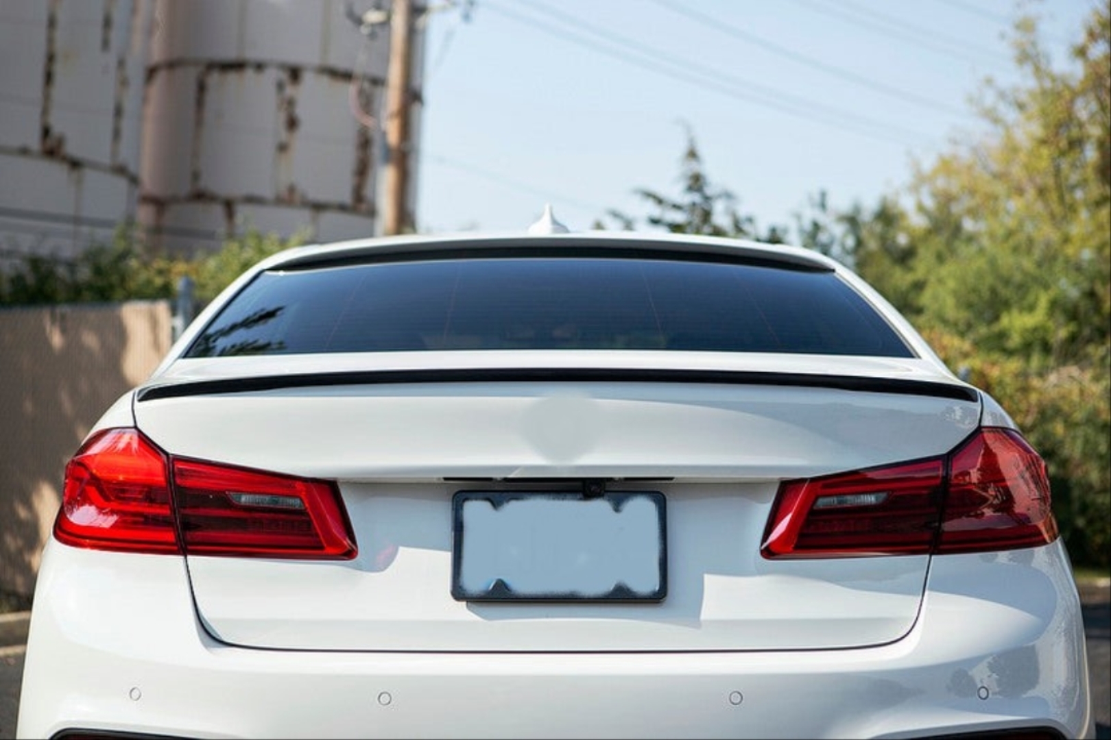 BMW 5 Serisi G30 İçin Uyumlu Hybrid Spoiler - Piano Black (Parlak Siyah) - Görsel 5