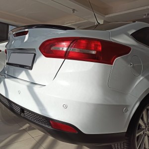 FORD Focus İçin Uyumlu 2014-2018 Hybrid Spoiler - Piano Black (Parlak Siyah)