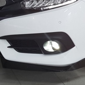 Honda Civic FC5 2016-2020 İçin Uyumlu Çıkıntılı Ön FLAP Piano Black Dizayn B