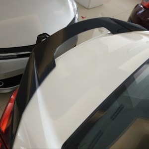 Honda Civic FC5 İçin Uyumlu V Style Spoiler - Piano Black