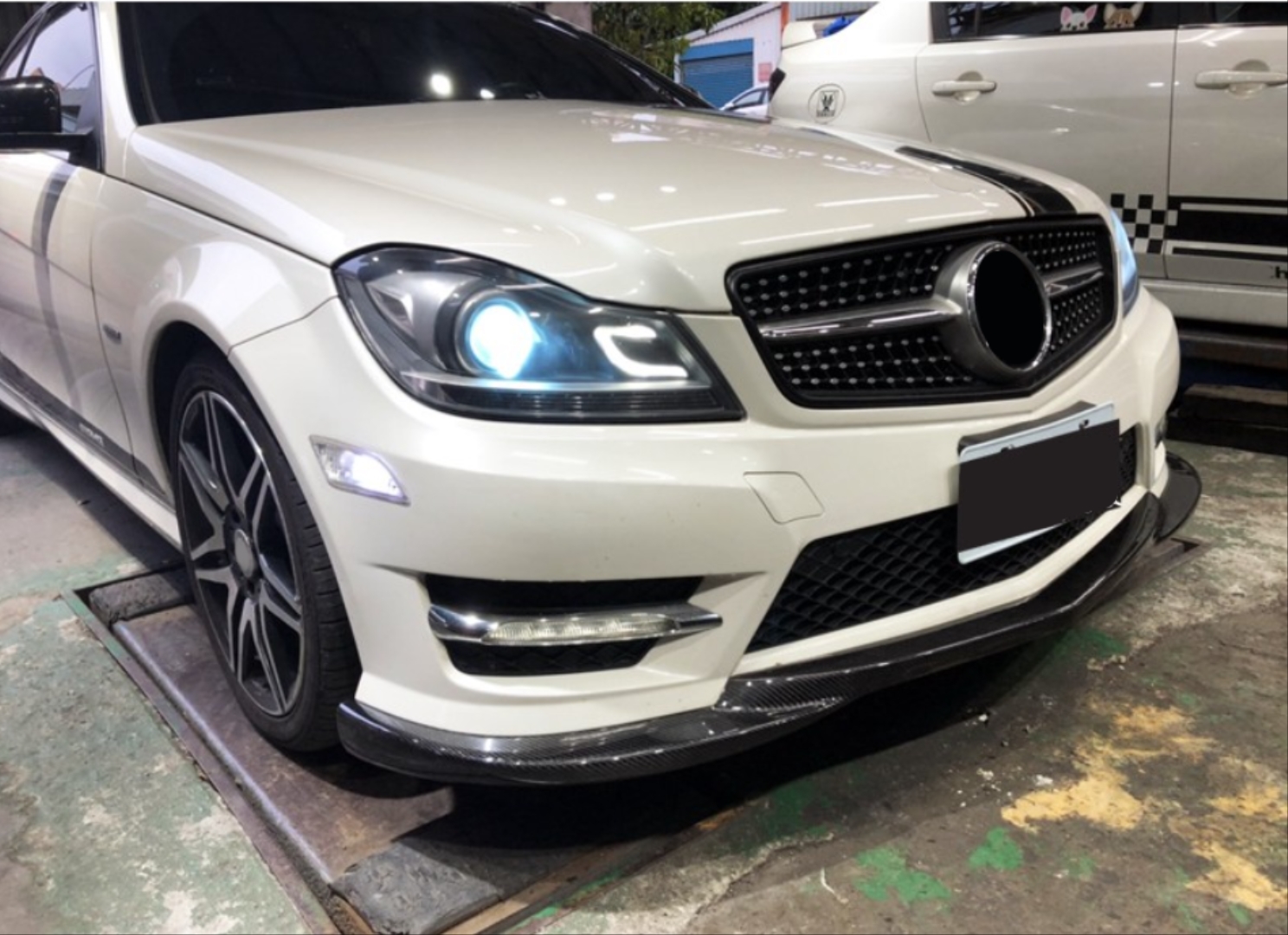 Mercedes W204 2007-2014 C Seris Diamon Panjur (Gri) - Görsel 5