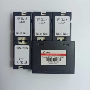 Mercedes W205 C Serisi İçin Uyumlu 64 RENK Ambians Paket ( 3 Renkten 64 Renke Yükseltme)