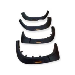 Mitsubishi L200 2019+ İçin Uyumlu Camurluk Kabartma Reflektörlü (Dodik) (PP Enjeksiyon)