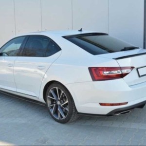 Skoda Super B 2015-2023 İçin Uyumlu Spoiler - Piano Black (Parlak Siyah)