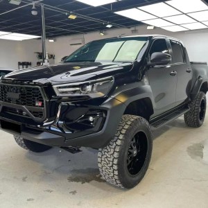 Toyota Hilux 2016+ İçin GR BODY Kit