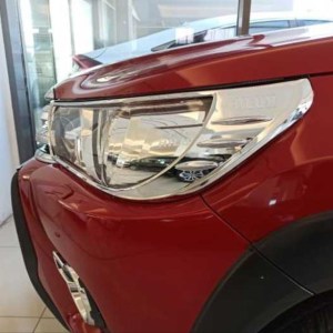 Toyota Hilux REVO 2016-2019 İçin Uyumlu FAR Çerçeve Kaplama KROM