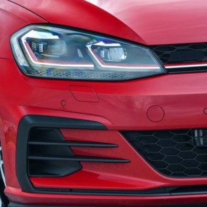 Volkswagen GOLF 7.5 MK7.5 2018-2020 İçin Uyumlu J LED FAR Gti Kirmizi